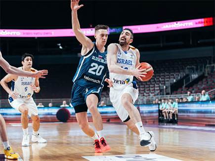 (FIBA) (צילום: ספורט 5)