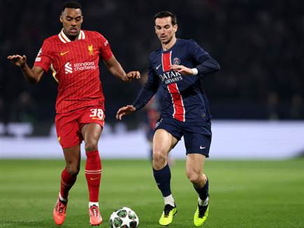 פריז שלטה במשחק ללא עוררין (GETTY)