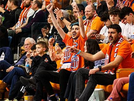 (יעל אמסילי) (צילום: ספורט 5)