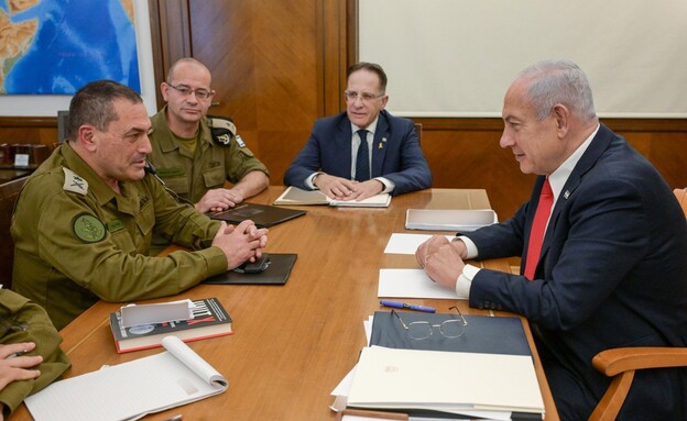 ראש הממשלה בנימין נתניהו בפגישה עם הרמטכ