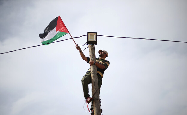 ישראל מפסיקה את הזרמת החשמל לעזה (צילום: reuters)