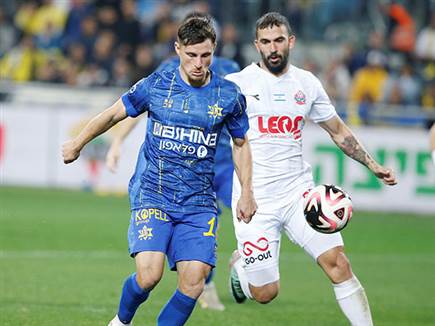 אחריו, מכבי ת“א ידעה שהיא צריכה להישאר בתמונה (צילום: אלן שיבר)