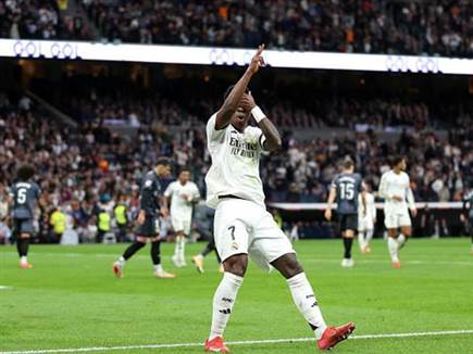 ויניסיוס להט גם כן (GETTY)