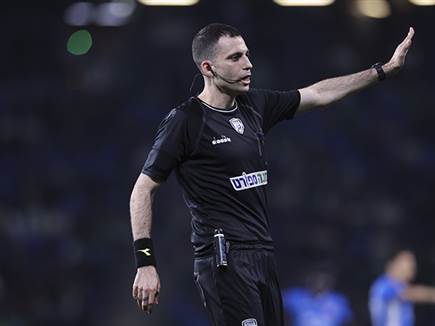 שלושה שערים מבוטלים. מזרחי (מאור אלקסלסי)