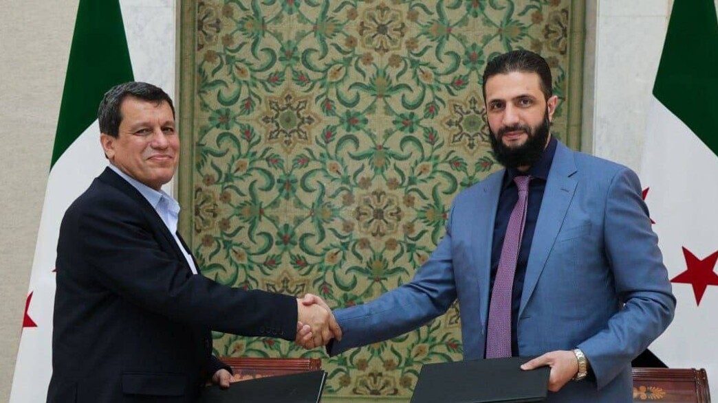 הנשיא אל ג'ולאני חתם על הסכם עם מפקד הכוחות הדמוקרטים מזלום עבדי