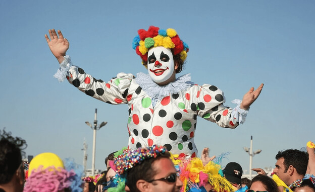 מתי חוגגים את חג פורים