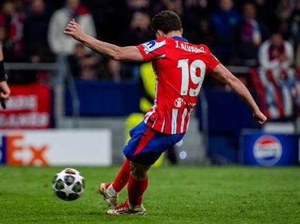 הראש בפנדלים (Getty) (צילום: ספורט 5)