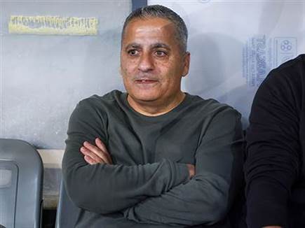 טסלפפה. העניק לשמיר הזדמנות ראשונה בבוגרים (אלן שיבר) טסלפפה. העניק לשמיר הזדמנות ראשונה בבוגרים (אלן שיבר)