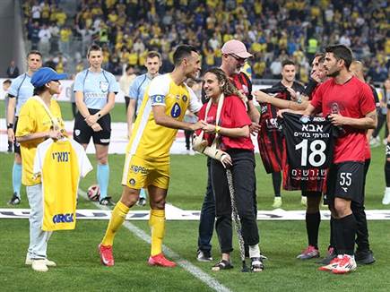 עצום (אלן שיבר)