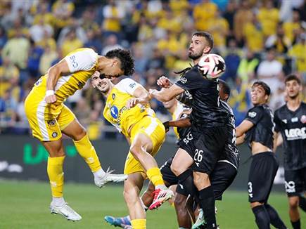 שליטה צהובה לאורך הערב (אלן שיבר)