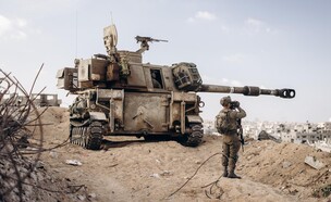 תותח מתנייע מסוג "דוהר" בלחימה בג'באליה (צילום: מיכה בריקמן)