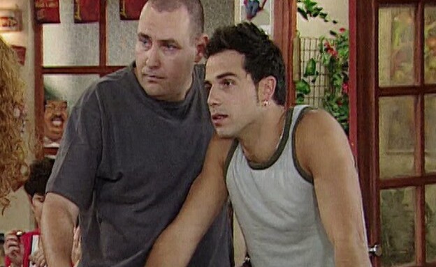 גיא אריאלי, צביקה הדר