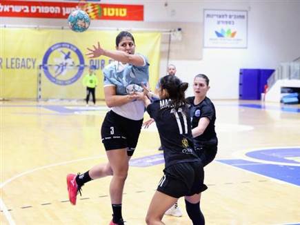 (הדר ואן קולא) (צילום: ספורט 5)