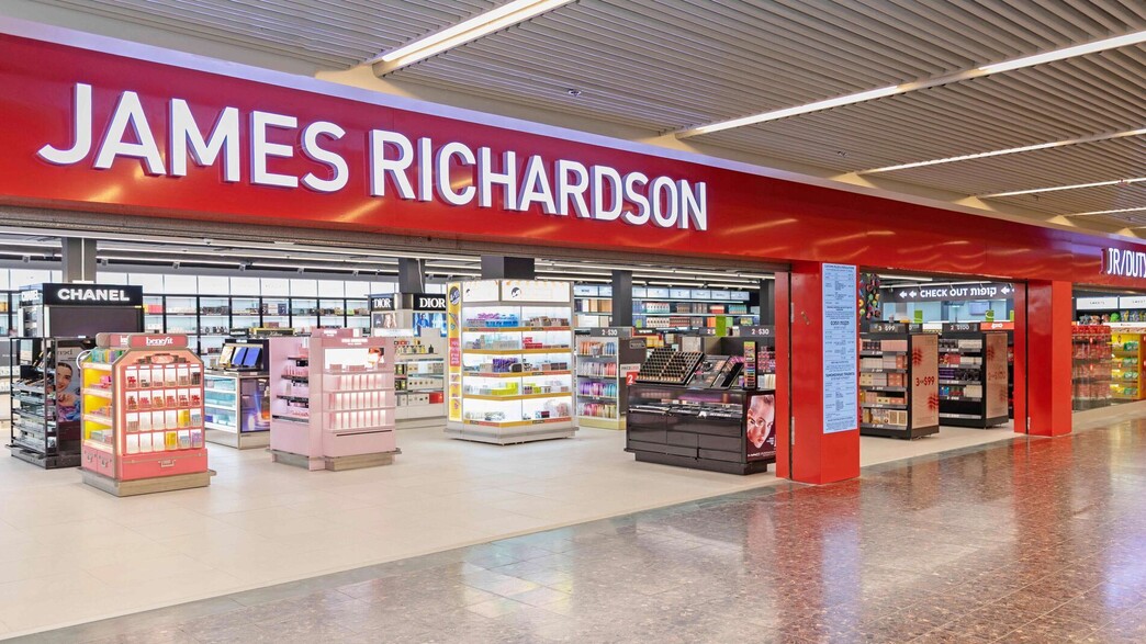 חנות חדשה לגיימס ריצרדסון דיוטי פרי בטרמינל 1 חנות חדשה לגיימס ריצרדסון דיוטי פרי בטרמינל 1