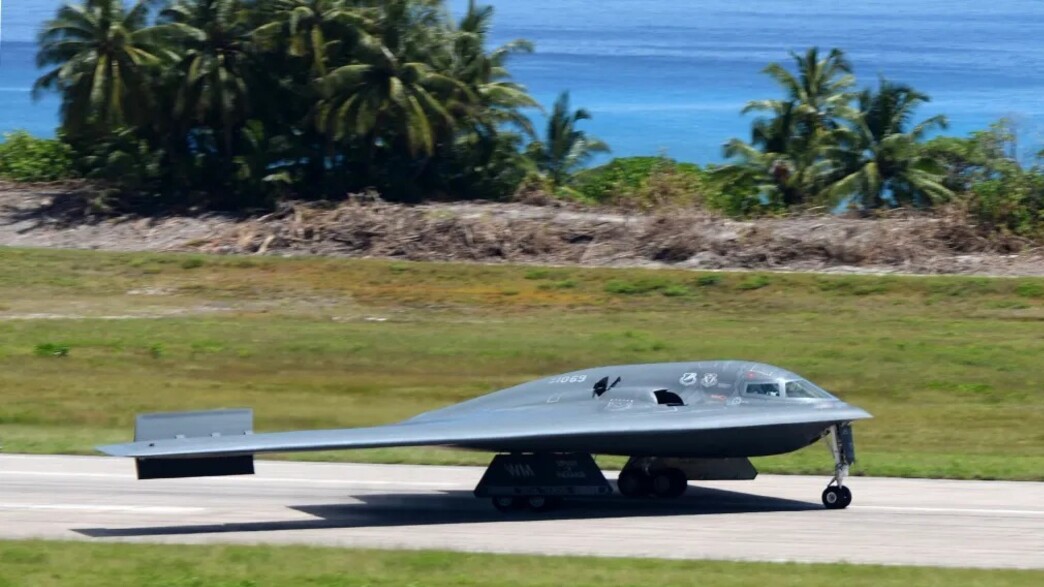 מפציץ B2 של צבא ארה"ב