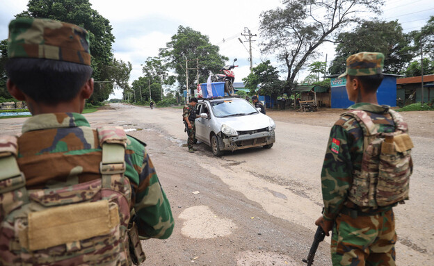 חיילים מיאנמר חיילים מיאנמר
