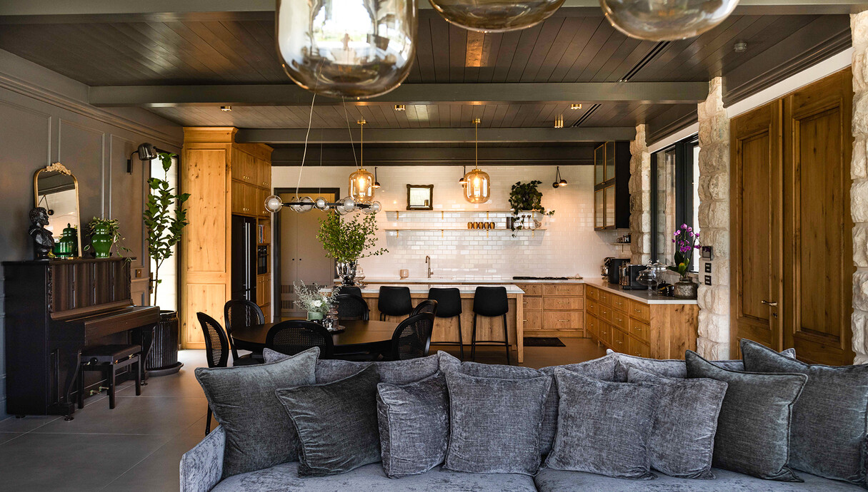 נחלת בכור, אדריכלית גליה בר-און