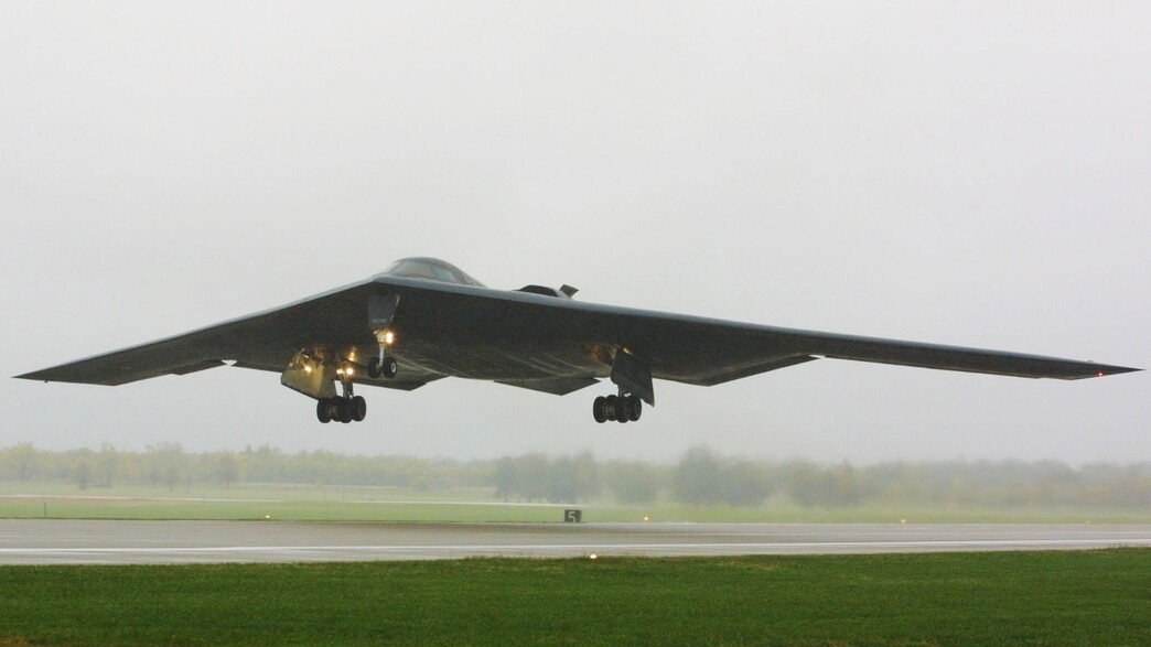 המפציץ האטסטרטגי B-2