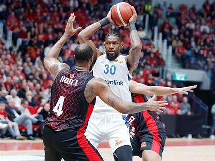 (צילום: אלן שיבר) (צילום: ספורט 5)