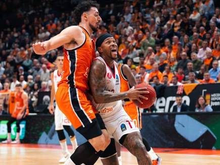 הגיבור הגדול (הפועל שלמה תל אביב)