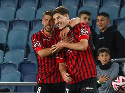 ואוהד אלמגור סגר עניין (צילום: דני מרון)