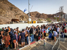 למרות האזהרות: הישראלים שמגיעים לסיני - ונשארים בה