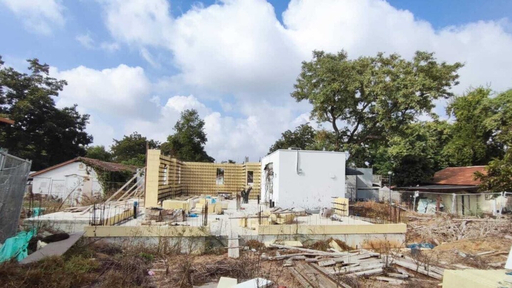 ביתו של אלירן בקיבוץ גבים