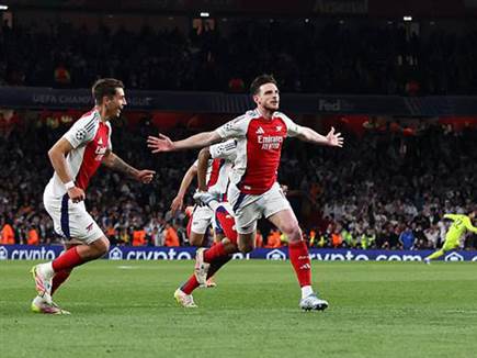 והשלים צמד בשתי בעיטות חופשיות פנטסטיות (getty)