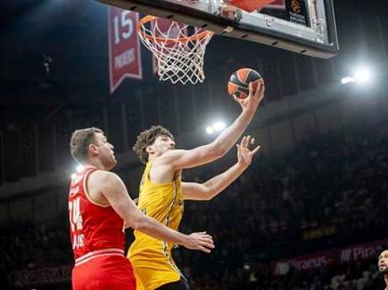 סורקין המשיך בכושר ההתקפי האדיר (GETTY)