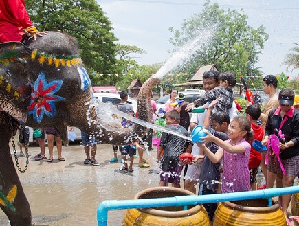 בזמן מלחמת המים הענקית: יותר מ-190 הרוגים ביעד האהוב