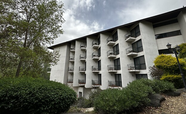 מבט מבחוץ בהליכה למסלול מבט מבחוץ בהליכה למסלול