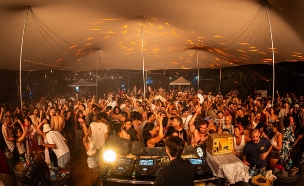 מסיבה של קהילת 2T (צילום: אלברט ללמיאב)