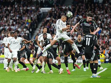 אמבפה וריאל לא ממש היו באיזור (GETTY)