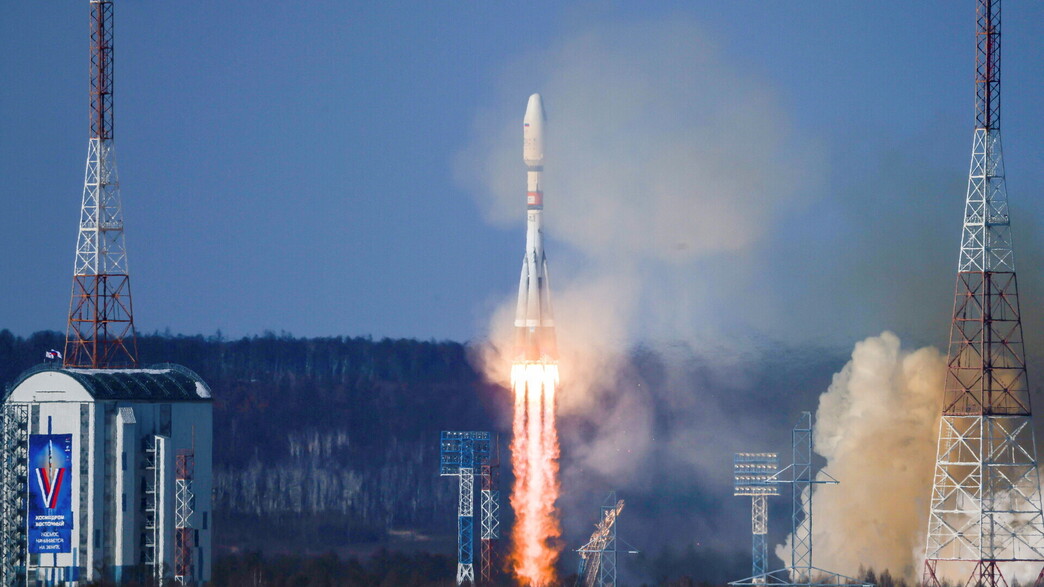 שיגור לוויין איראני מבסיס חלל ברוסיה שיגור לוויין איראני מבסיס חלל ברוסיה