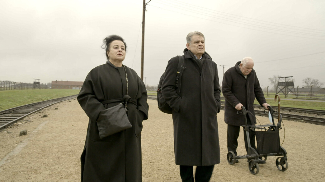 "צלו של המפקד" "צלו של המפקד"