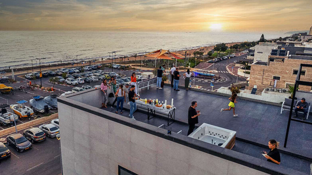 מלון בנהריה רופטופ