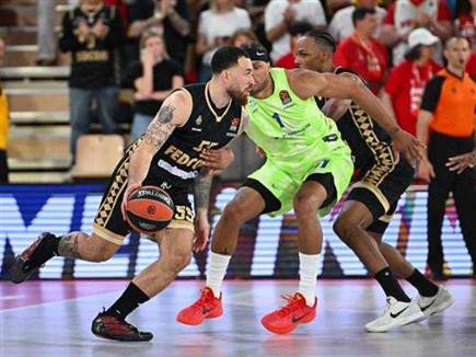 אבל לא הייתה תשובה לג`יימס (Getty)