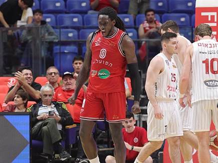 הצהרה. מוטלי (אלן שיבר) (צילום: ספורט 5)