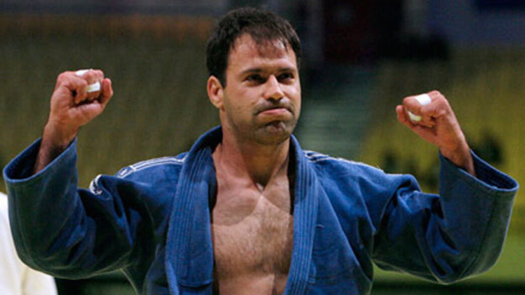 "ג'רבי מגיעה מוכנה למאני טיים", זאבי "ג'רבי מגיעה מוכנה למאני טיים", זאבי