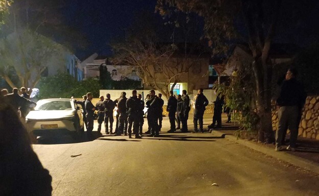 כוחות משטרה ברעננה (צילום: שימוש לפי סעיף 27א' לחוק זכויות יוצרים)