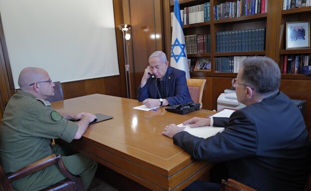 ראש הממשלה בנימין נתניהו בהערכת מצב (צילום: תקשורת ראש הממשלה)