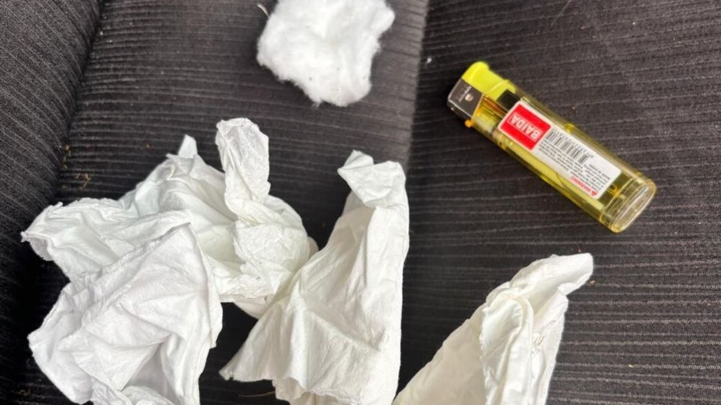 שוטרים עצרו לפני זמן קצר תושב מזרח ירושלים שניסת להצית שדה פתוח שוטרים עצרו לפני זמן קצר תושב מזרח ירושלים שניסת להצית שדה פתוח