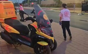 חיסול בנס ציונה: רכב התפוצץ - הקורבן טרם זוהה (צילום: דוברות מד"א)