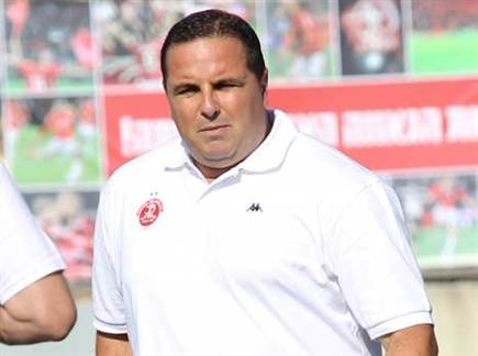 בתקופה בהפועל ת&ldquo;א. &ldquo;עוד שנה והיינו נאבקים על האליפות&ldquo; (אלן שיבר) (צילום: ספורט 5)