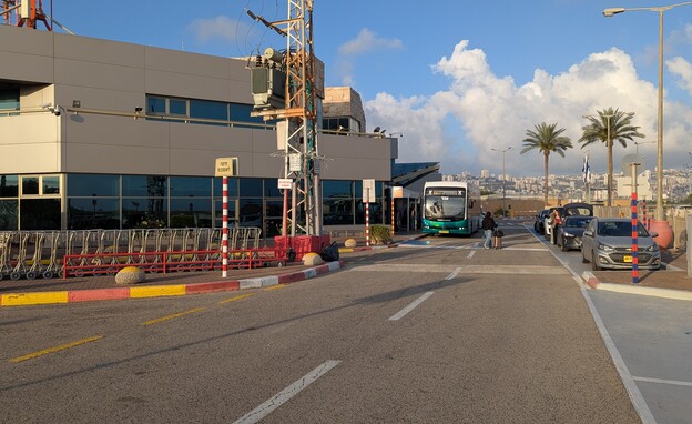 נמל התעופה חיפה (צילום: אילן ארנון)
