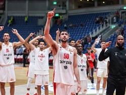 (עודד קרני) (צילום: ספורט 5)