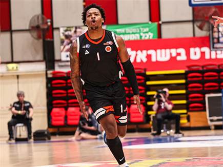 (יעל אמסילי מנהלת ליגה לאומית Winner)