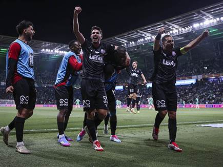 הפועל חיפה תחגוג היסטוריה (צילום: מאור אלקסלסי)