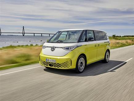 פולקסווגן ID BUZZ - הוצגה ב-2022 ורק עכשיו מגיעה לישראל