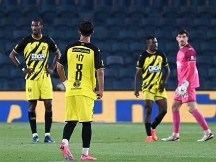 מתרחקת מהמקום השלישי (צילום: ברני ארדוב)